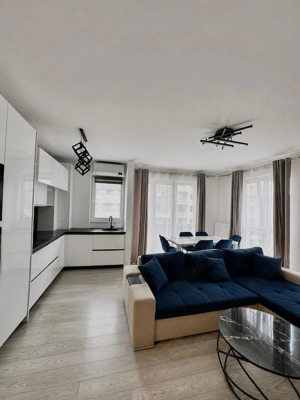 Apartament cu 3 camere de Închiriat, Cartier Maurer — fotografia 1