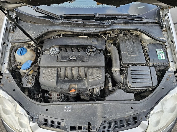 VOLKSWAGEN Golf 2005 — imagine 8