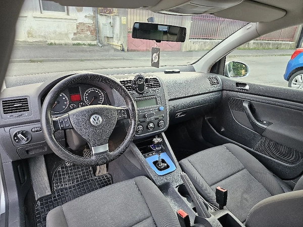 VOLKSWAGEN Golf 2005 — imagine 4
