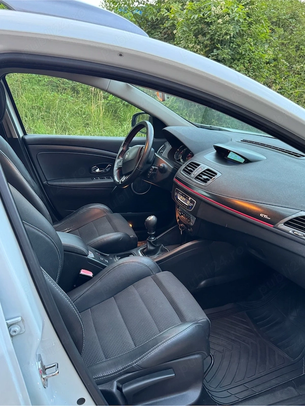 RENAULT Megane 2013 — imagine 3