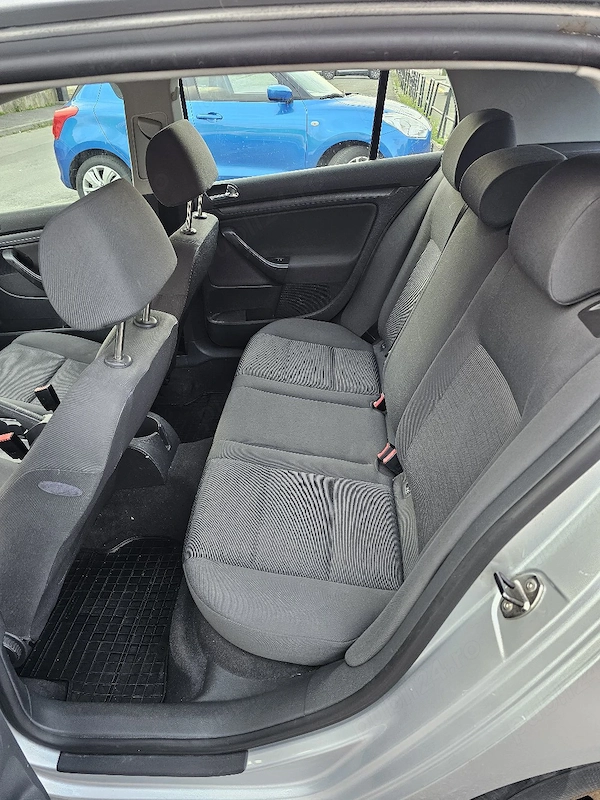 VOLKSWAGEN Golf 2005 — imagine 7