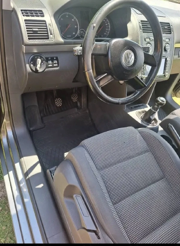 VOLKSWAGEN Touran 2006 — imagine 2