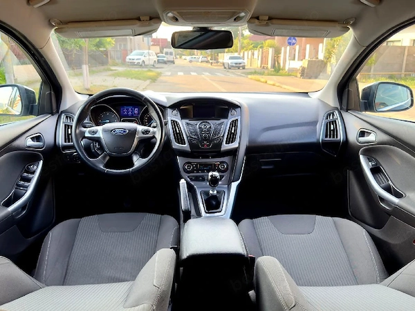 FORD Focus 2014 — imagine 10