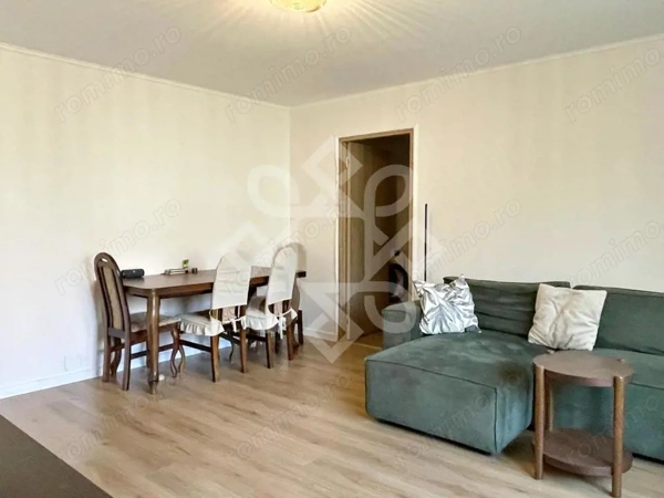 Apartament cu 3 camere tip V, in Rogerius, Oradea — fotografia 3