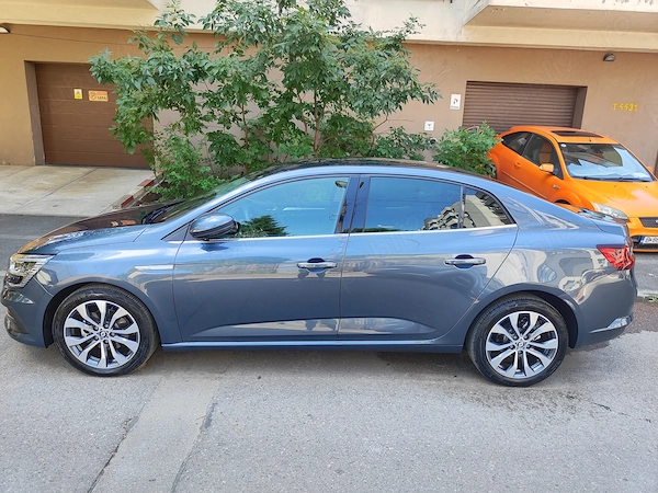 RENAULT Megane 2025 — imagine 3