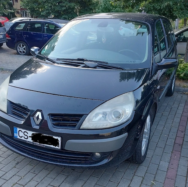 RENAULT Grand Scenic
