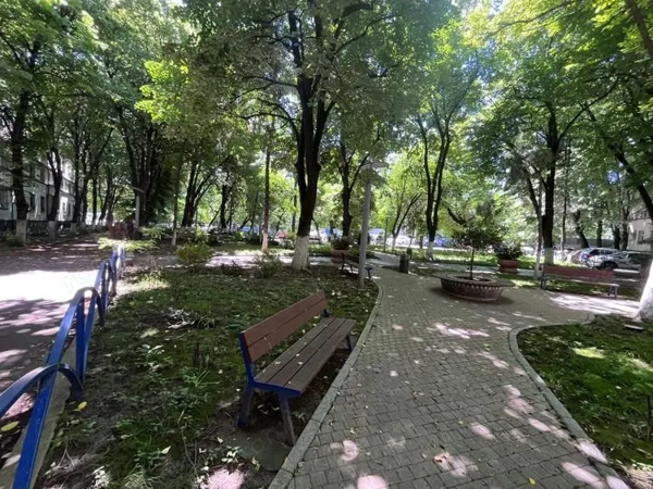 Apartament 2 camere. Cu Centrala. La 2 min. metrou Brancoveanu — fotografia 1