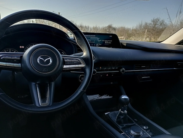 MAZDA 3 2021 — imagine 5