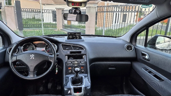 Peugeot 5008 2.0 hdi