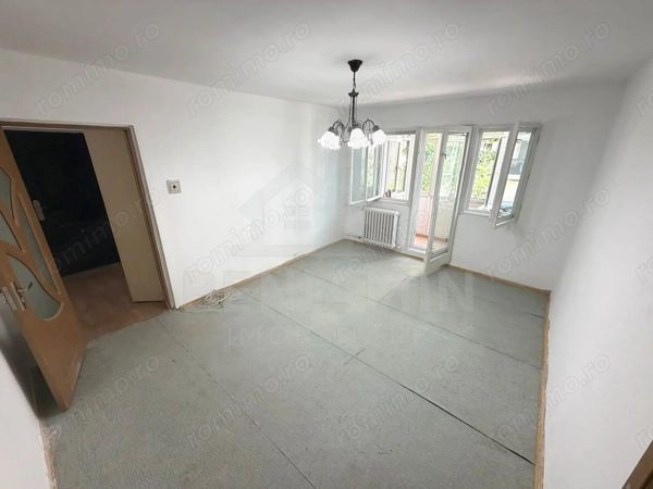 Apartament 2 camere etaj 1 cu teava de gaze 41mp Craiovita — fotografia 1