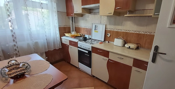 Apartament de inchiriat 3 cam etaj 2 din 4 — fotografia 3