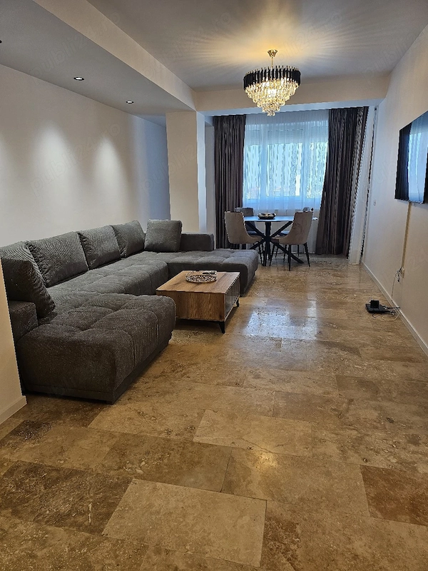 Summerland 2 camere mobilat și utilat modern — fotografia 1