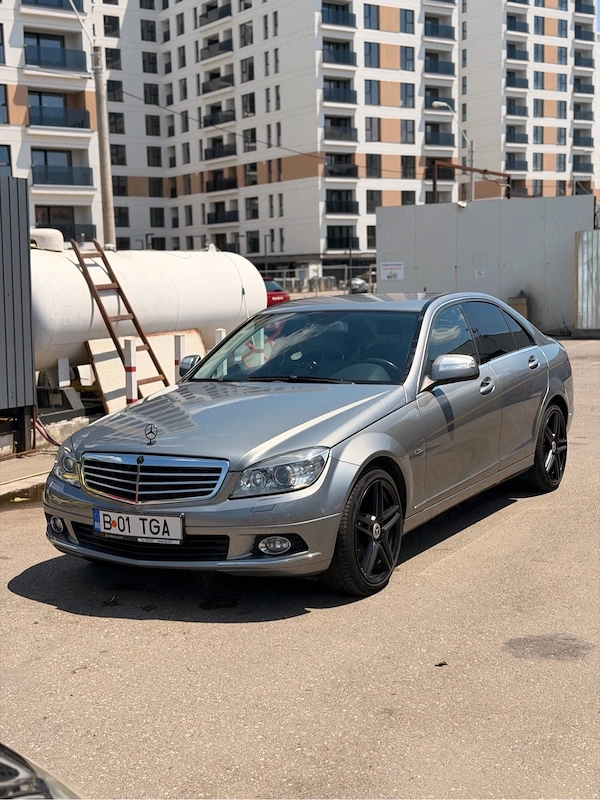 Mercedes-Benz C-Class W204 C200 CDI 2.2 (136 CP) Elegance 2008