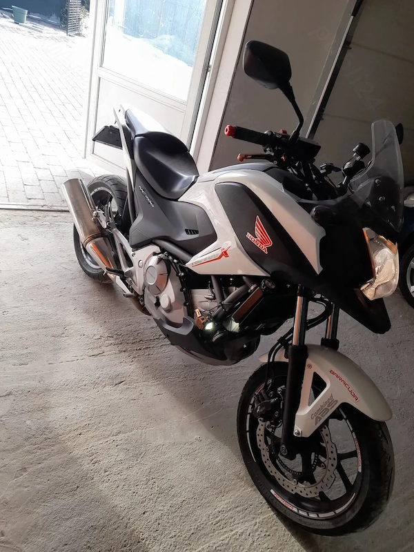 Vând motocicleta Honda NC700X ABS an 2013