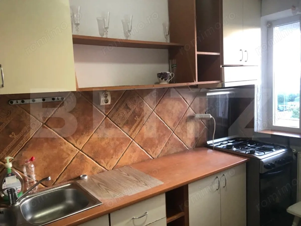 Apartament 3 camere decomandat , 70 mp. , bloc cu lift , zona M15 — fotografia 3