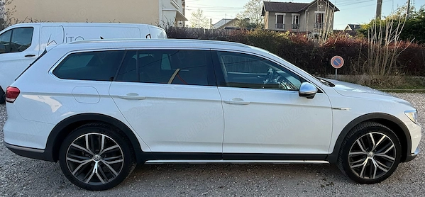 VOLKSWAGEN Passat Alltrack 2017 — imagine 5