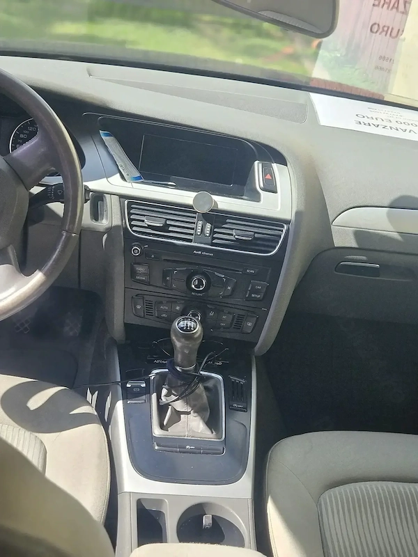 AUDI A4 2010 — imagine 3