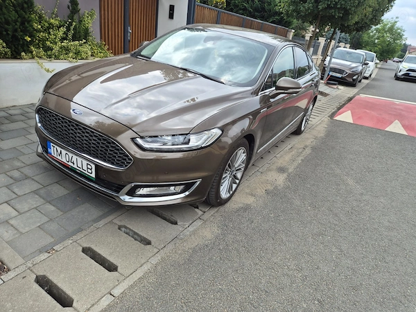 Ford Mondeo Vignale Hybrid
