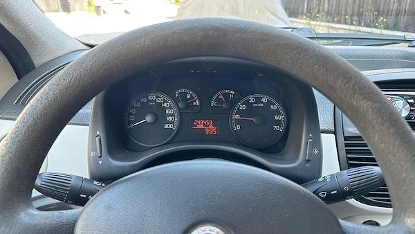 FIAT Punto 2003 — imagine 7
