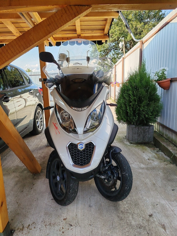 Piaggio Mp3 300 cm cât B