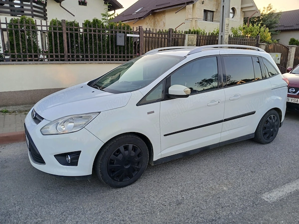 FORD Grand C-MAX