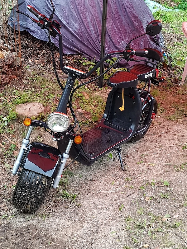 Scuter electric Troty din 2023