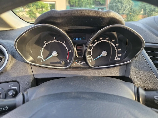 FORD Fiesta 2015 — imagine 6