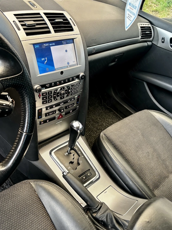 PEUGEOT 407
