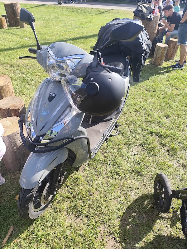 Scuter electric fără permis