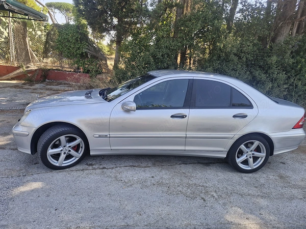 MERCEDES-BENZ C-Class 2004 — imagine 8
