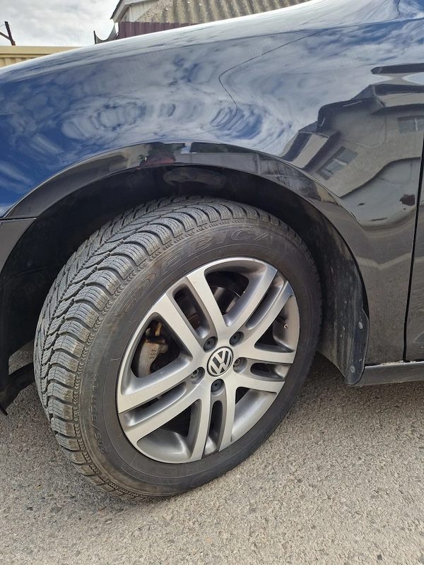 VOLKSWAGEN Golf 2012 — imagine 9