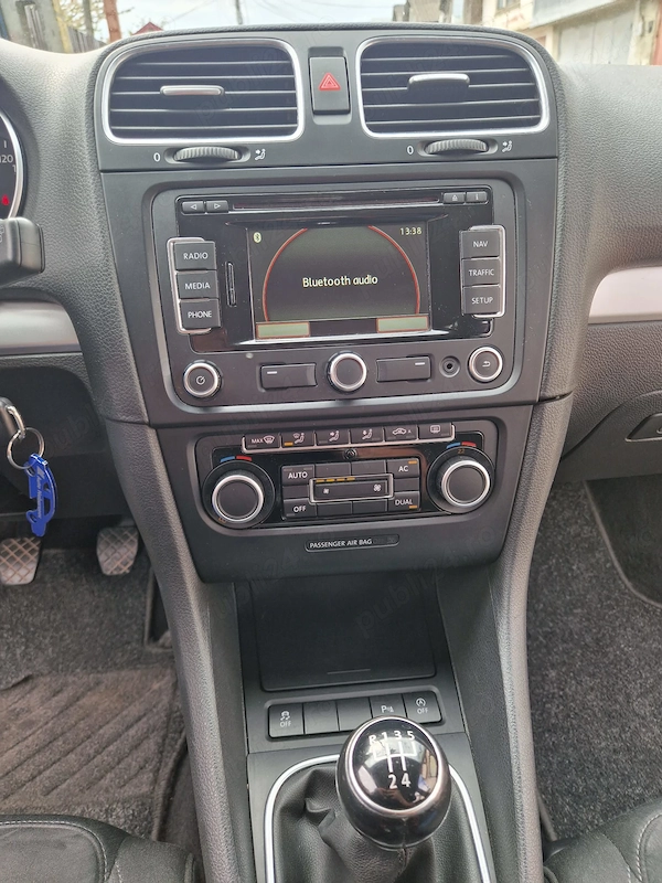 VOLKSWAGEN Golf 2012 — imagine 10