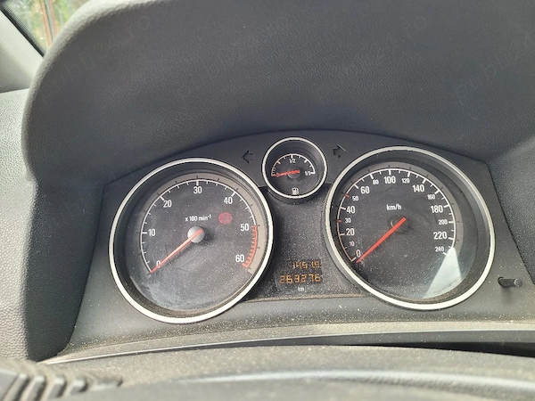 OPEL Zafira 2010 — imagine 2
