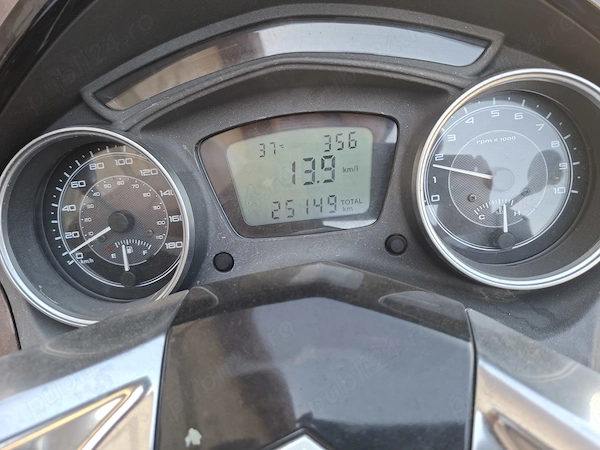 Maxi scooter piaggio x10. 350cc