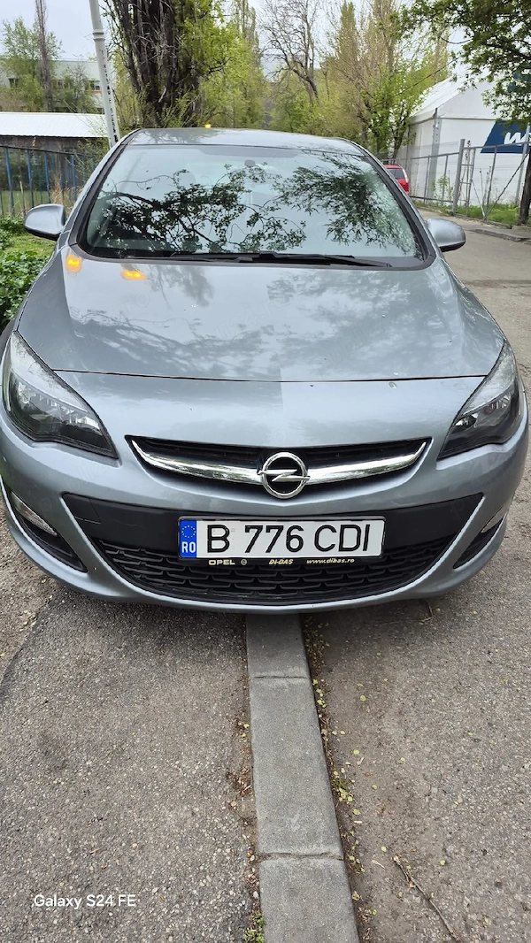 OPEL Astra 2014
