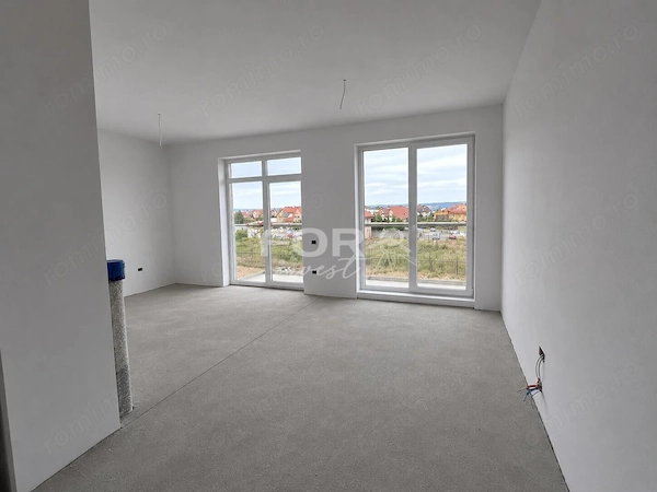 Apartament nou 2 camere, etaj 2, de vanzare Sanmartin — fotografia 1