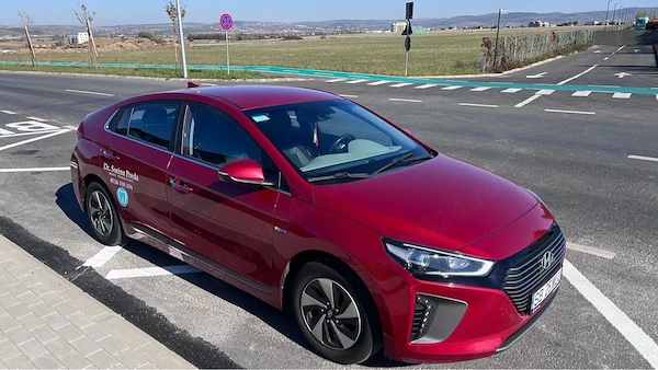 HYUNDAI Ioniq 2018 — imagine 2