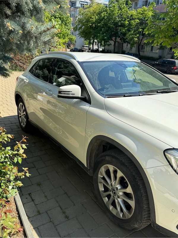 Mercedes GLA 180