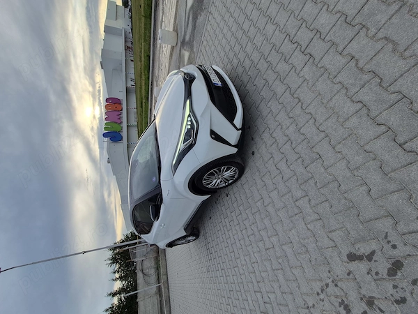 TOYOTA C-HR 2021 — imagine 4
