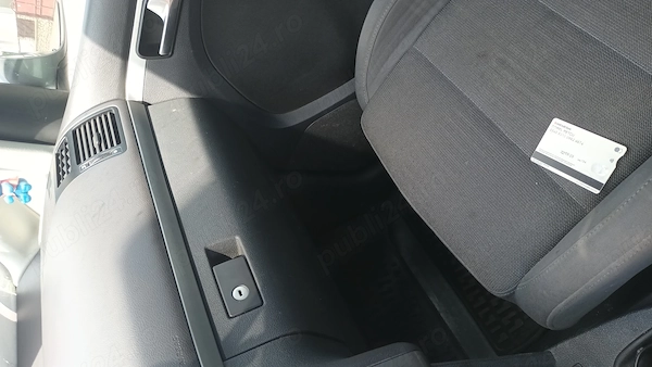 VOLKSWAGEN Touran 2008 — imagine 5