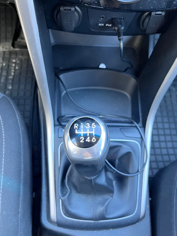 HYUNDAI i30 2015 — imagine 8