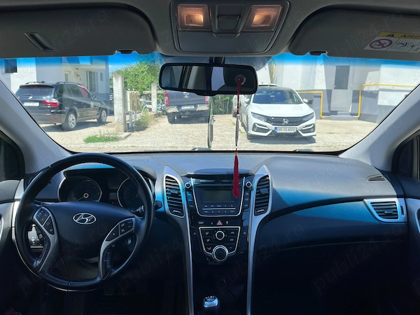 HYUNDAI i30 2015 — imagine 10