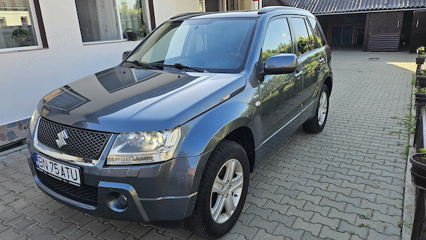 SUZUKI Grand Vitara