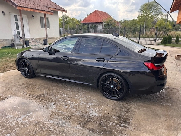 BMW 3 Series 2019 — imagine 5