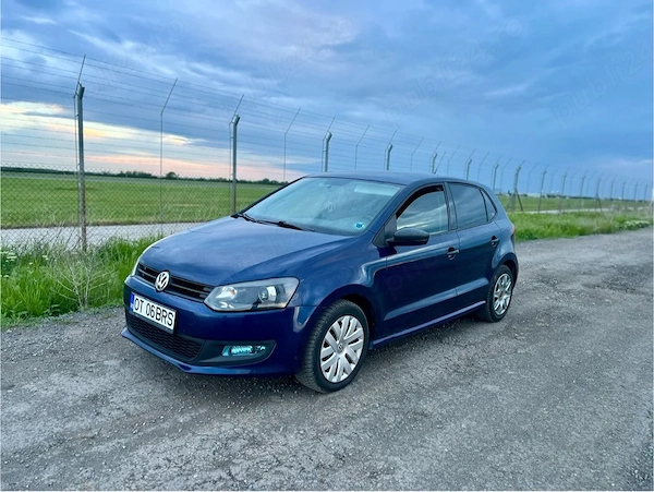 VOLKSWAGEN Polo 2010