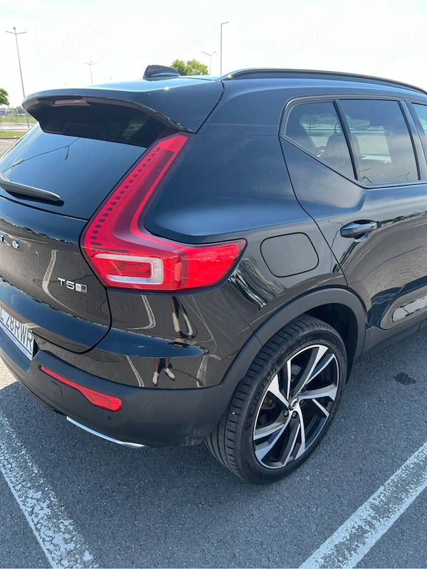 VOLVO XC40 2019 — imagine 8
