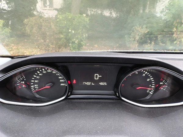 PEUGEOT 308 2015 — imagine 5