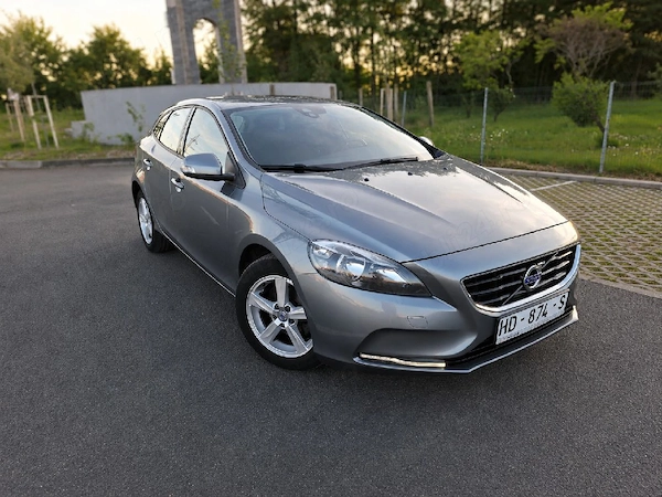 VOLVO V40 2015 — imagine 2
