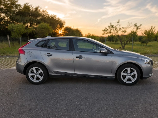 VOLVO V40 2015 — imagine 6