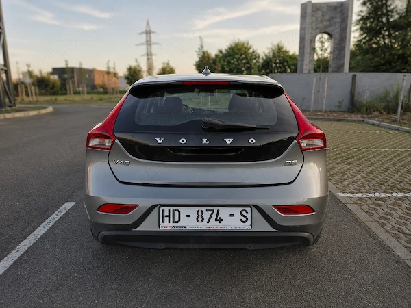 VOLVO V40 2015 — imagine 8